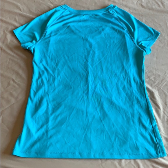 Activewear T-Shirt - Picture 2 of 2